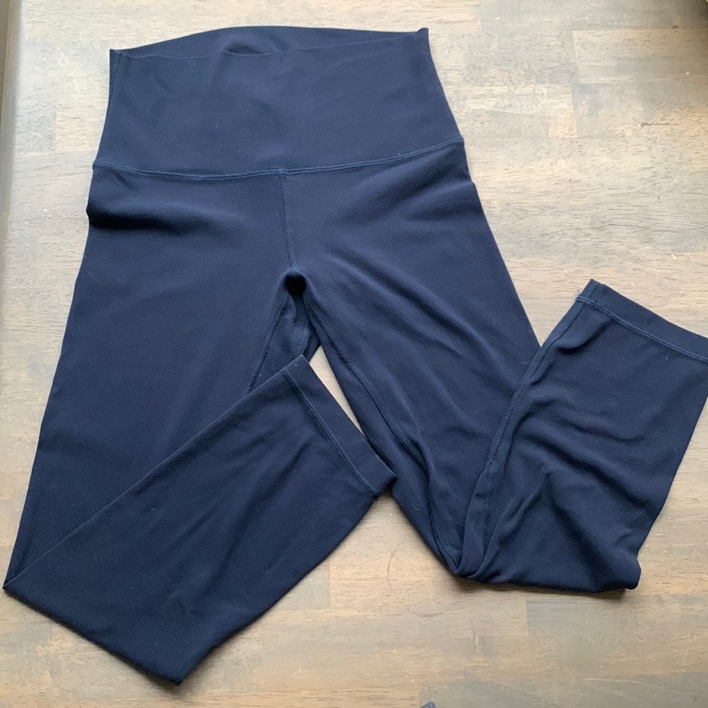 Lululemon navy align crop 21”